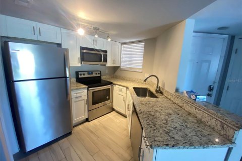 Condominio en alquiler en Orlando, Florida, 2 dormitorios, 80.27 m2 № 1824234 - foto 5