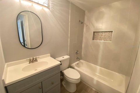 Condominio en alquiler en Orlando, Florida, 2 dormitorios, 80.27 m2 № 1824234 - foto 12