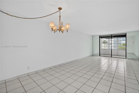 Copropriété à vendre à Lauderdale Lakes, Floride: 1 chambre, 69.49 m2 № 2025542 - photo 14