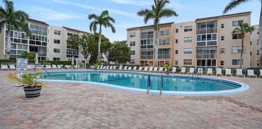 Condo à Lauderdale Lakes, Floride, 1 chambre  № 2025542