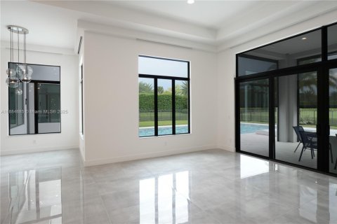 House in Boca Raton, Florida 6 bedrooms, 721.76 sq.m. № 2035445 - photo 18