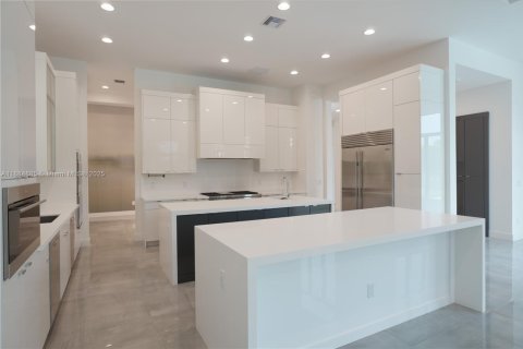 House in Boca Raton, Florida 6 bedrooms, 721.76 sq.m. № 2035445 - photo 30