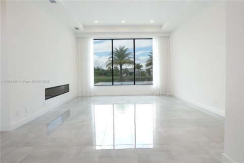 House in Boca Raton, Florida 6 bedrooms, 721.76 sq.m. № 2035445 - photo 21