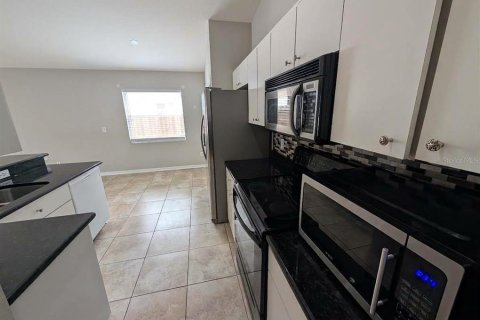 Villa ou maison à louer à Valrico, Floride: 3 chambres, 129.51 m2 № 2416753 - photo 3