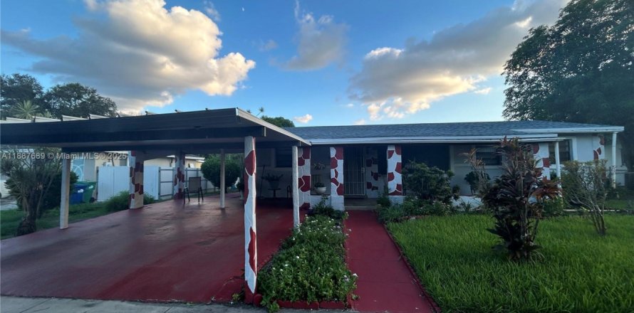 Casa en Miami Gardens, Florida 4 dormitorios, 152.73 m2 № 1941846