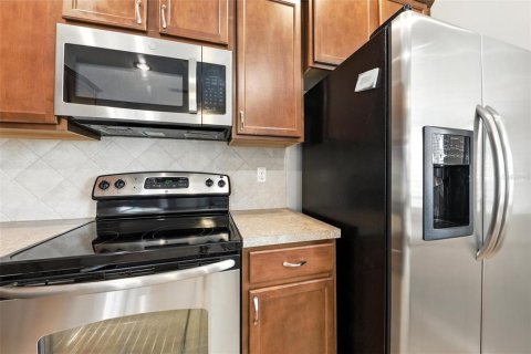 Townhouse in Winter Garden, Florida 3 bedrooms, 132.11 sq.m. № 1823179 - photo 9