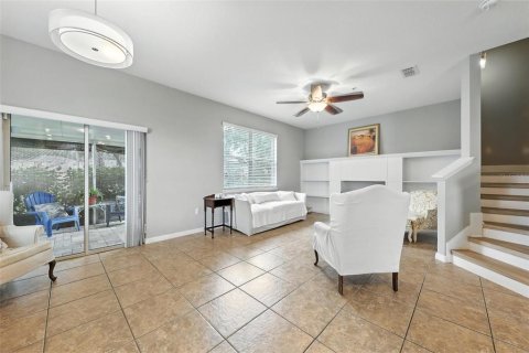 Townhouse in Winter Garden, Florida 3 bedrooms, 132.11 sq.m. № 1823179 - photo 3