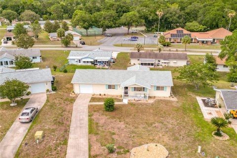 Casa en venta en Ocala, Florida, 2 dormitorios, 129.51 m2 № 2103896 - foto 3