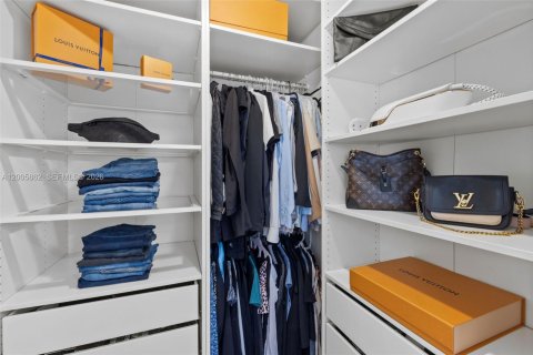 Casa en alquiler en Hollywood, Florida, 4 dormitorios, 178.28 m2 № 2071108 - foto 26