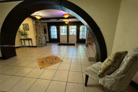 Condo in Lauderhill, Florida, 1 bedroom  № 1961650 - photo 29