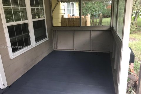 House in Jacksonville, Florida 5 bedrooms № 2081568 - photo 3