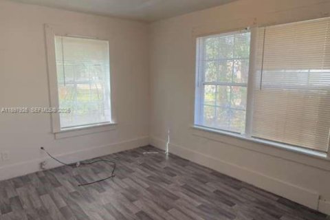 House in Jacksonville, Florida 5 bedrooms № 2081568 - photo 28
