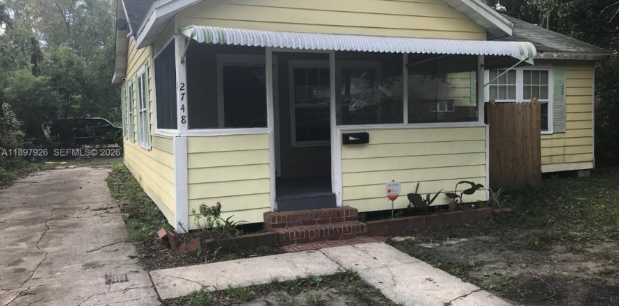 House in Jacksonville, Florida 5 bedrooms № 2081568