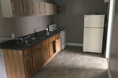 House in Jacksonville, Florida 5 bedrooms № 2081568 - photo 7