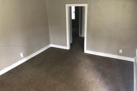 House in Jacksonville, Florida 5 bedrooms № 2081568 - photo 4