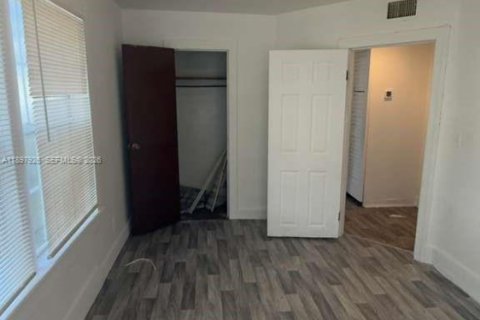 House in Jacksonville, Florida 5 bedrooms № 2081568 - photo 24