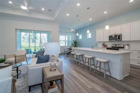 House in Land O' Lakes, Florida 2 bedrooms, 193.89 sq.m. № 1901950 - photo 25