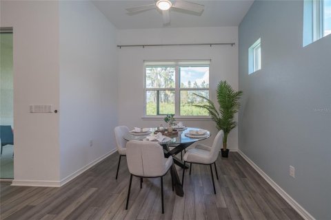 House in Land O' Lakes, Florida 2 bedrooms, 193.89 sq.m. № 1901950 - photo 7