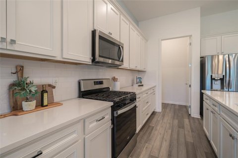 House in Land O' Lakes, Florida 2 bedrooms, 193.89 sq.m. № 1901950 - photo 27