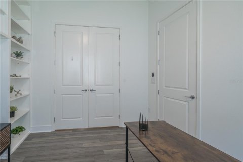 House in Land O' Lakes, Florida 2 bedrooms, 193.89 sq.m. № 1901950 - photo 24