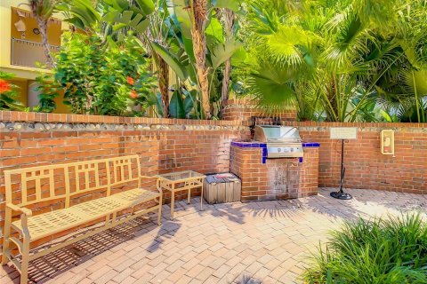 Condominio en venta en Tampa, Florida, 1 dormitorio, 70.61 m2 № 1816698 - foto 18
