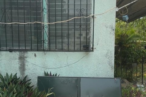Casa en venta en Miami, Florida, 2 dormitorios, 67.35 m2 № 1891755 - foto 2