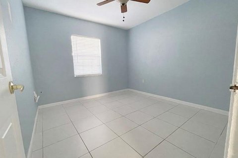 House in Fort Lauderdale, Florida 4 bedrooms, 171.59 sq.m. № 2250963 - photo 14