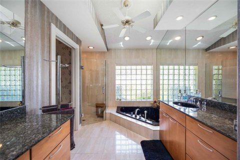 Villa ou maison à vendre à Sarasota, Floride: 3 chambres, 247.03 m2 № 1662304 - photo 24