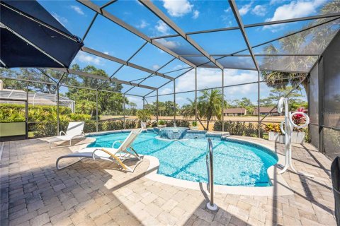 Villa ou maison à vendre à Sarasota, Floride: 3 chambres, 247.03 m2 № 1662304 - photo 13