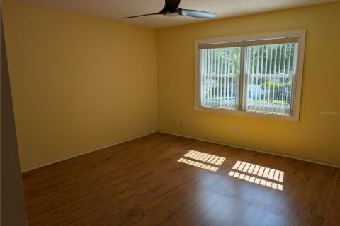 Adosado en venta en Ocala, Florida, 2 dormitorios, 177.26 m2 № 2097271 - foto 27