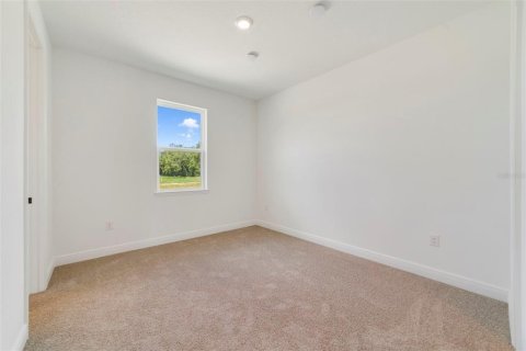 House in Apopka, Florida 4 bedrooms, 256.78 sq.m. № 1629631 - photo 9
