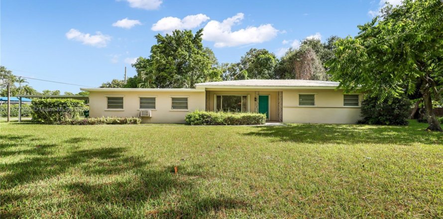 Casa en Miami, Florida 3 dormitorios, 188.31 m2 № 1980812