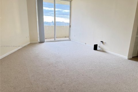 Copropriété à louer à Aventura, Floride: 1 chambre, 79.9 m2 № 2016352 - photo 7