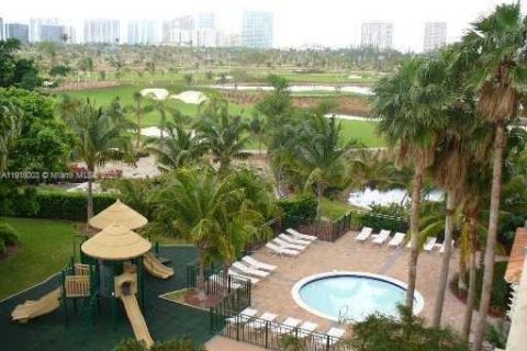 Copropriété à louer à Aventura, Floride: 1 chambre, 79.9 m2 № 2016352 - photo 20