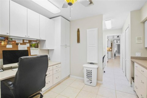 House in Rotonda, Florida 3 bedrooms, 220.18 sq.m. № 2393674 - photo 30