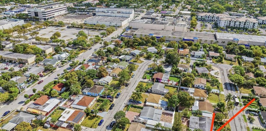 House in West Palm Beach, Florida 3 bedrooms № 2077011