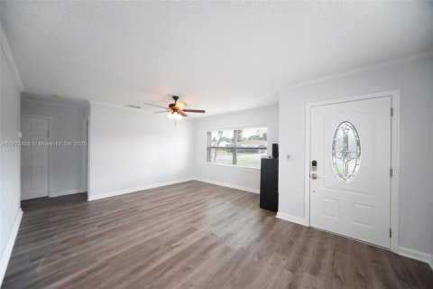 House in West Palm Beach, Florida 3 bedrooms № 2077011 - photo 5