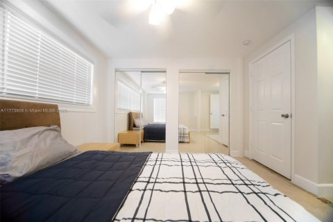 House in West Palm Beach, Florida 3 bedrooms № 2077011 - photo 9