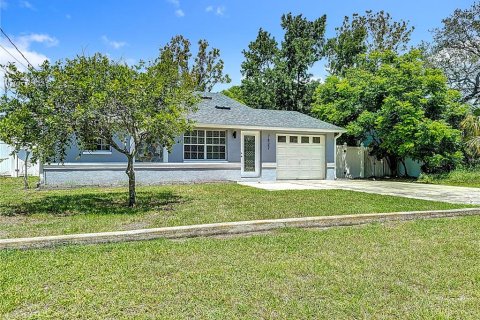 House in Hudson, Florida 3 bedrooms, 130.06 sq.m. № 1910134 - photo 18