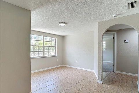 House in Hudson, Florida 3 bedrooms, 130.06 sq.m. № 1910134 - photo 9