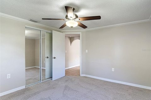 House in Hudson, Florida 3 bedrooms, 130.06 sq.m. № 1910134 - photo 12