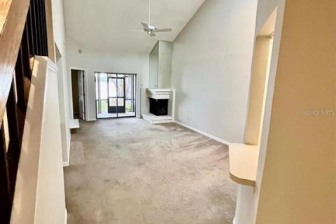 Touwnhouse à louer à Orlando, Floride: 3 chambres, 149.2 m2 № 2213046 - photo 2