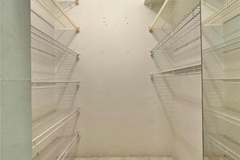 Купить кондоминиум в Плантация, Флорида 2 спальни, 88.44м2, № 1827462 - фото 10