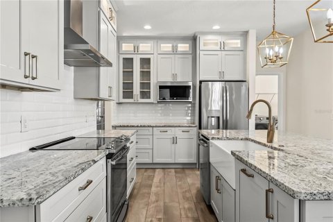 Casa en venta en Orlando, Florida, 4 dormitorios, 285.86 m2 № 1918058 - foto 7