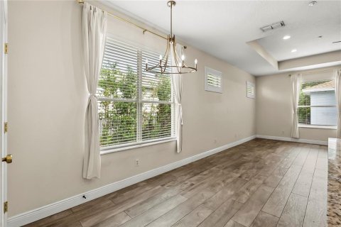 Casa en venta en Orlando, Florida, 4 dormitorios, 285.86 m2 № 1918058 - foto 6
