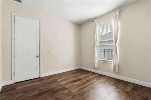 Casa en venta en Orlando, Florida, 4 dormitorios, 285.86 m2 № 1918058 - foto 16