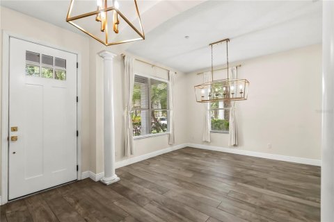Casa en venta en Orlando, Florida, 4 dormitorios, 285.86 m2 № 1918058 - foto 19