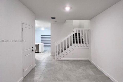 Adosado en venta en Homestead, Florida, 3 dormitorios, 157.47 m2 № 1986646 - foto 4