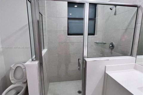 Adosado en venta en Homestead, Florida, 3 dormitorios, 157.47 m2 № 1986646 - foto 2