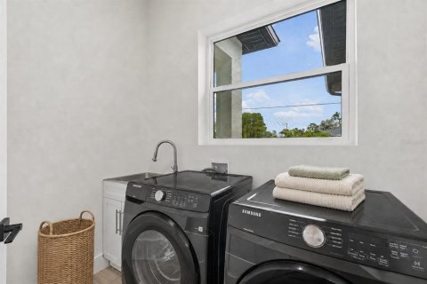 Casa en venta en North Port, Florida, 3 dormitorios, 147.25 m2 № 2167006 - foto 14